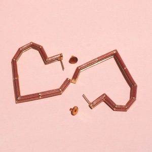 HEART EARRING-RED